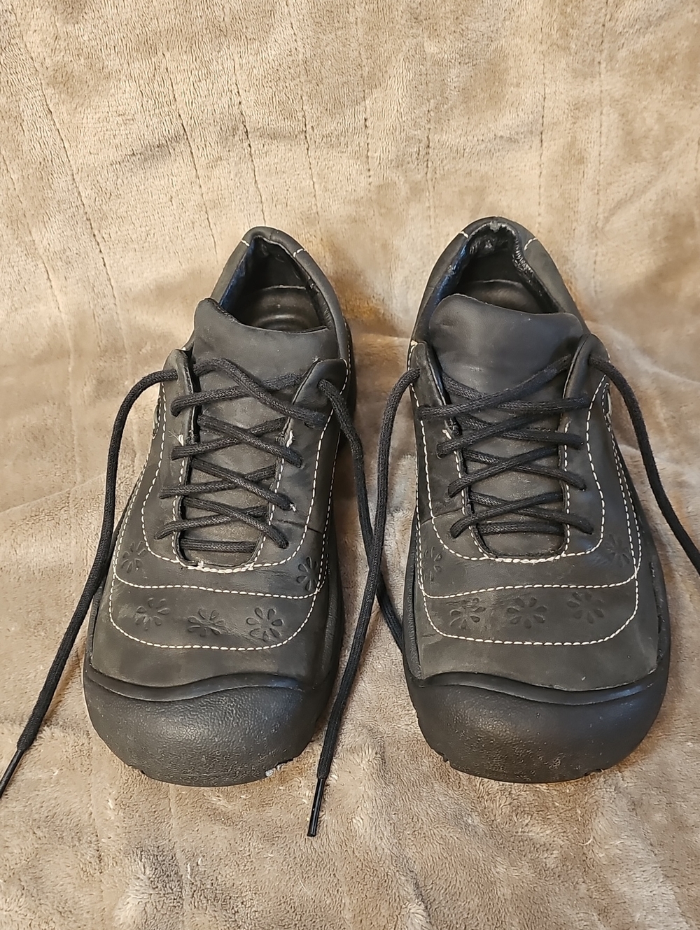 Keen Toyah Grey leather lace up Walking Shoes Sneakers Flower Accecent